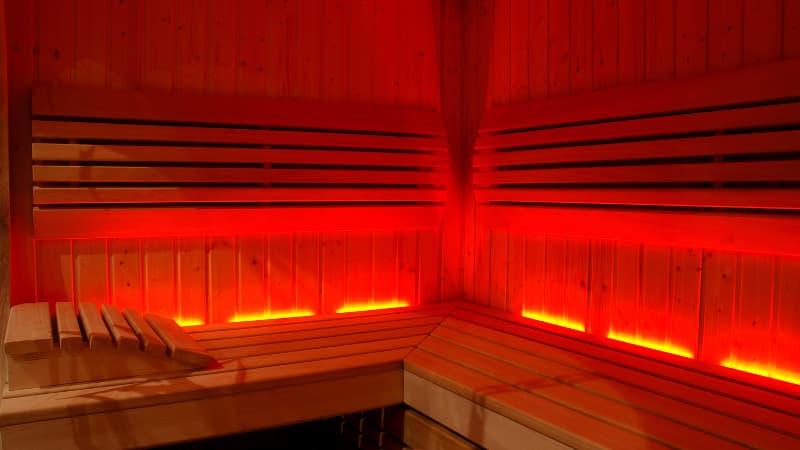Infrared sauna bench with red light