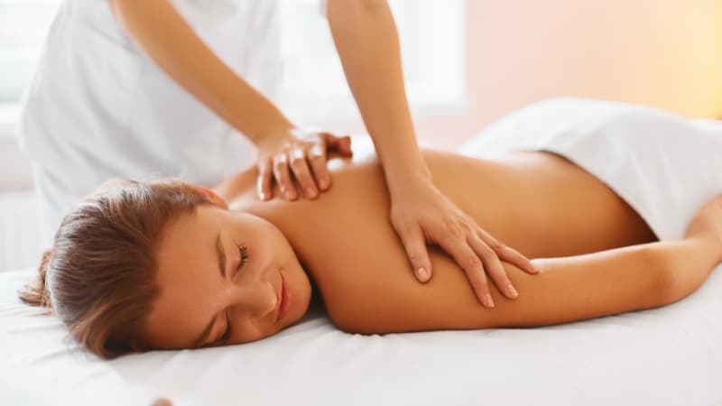 Woman getting a Joondalup massage