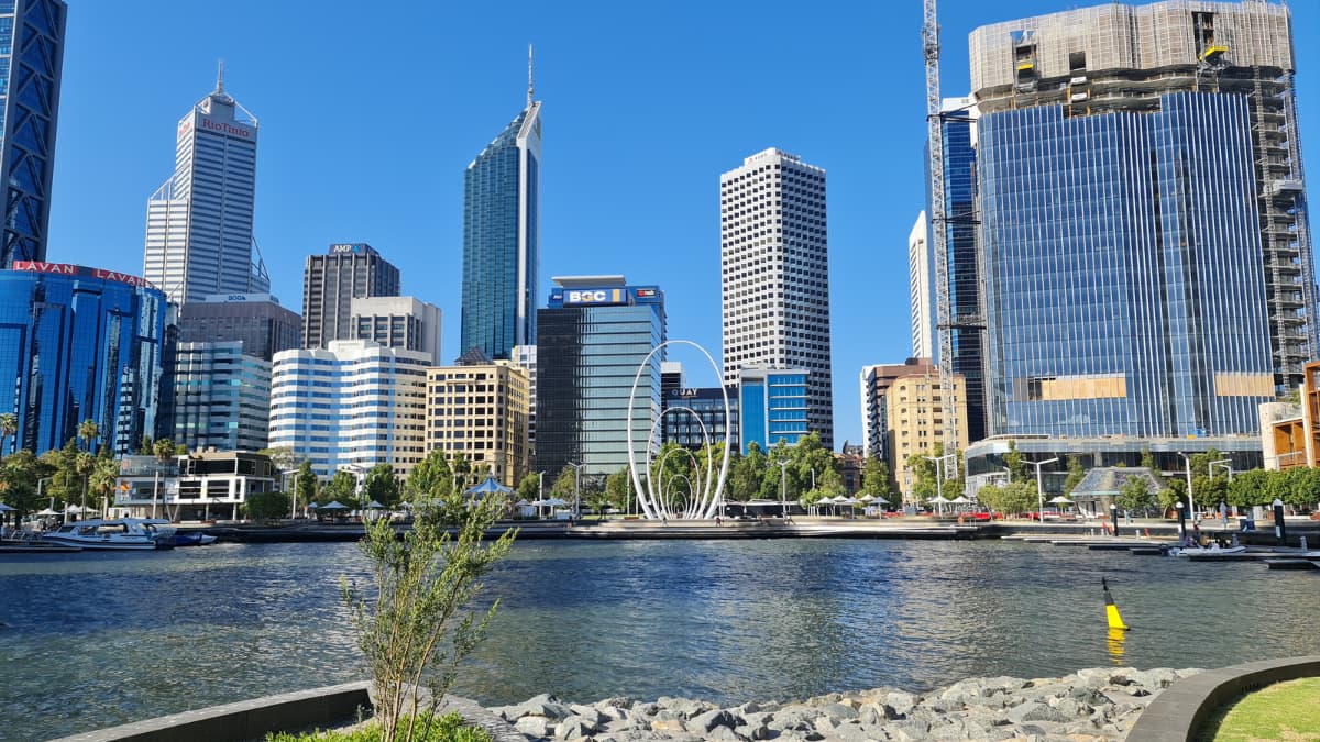 The Spanda sculpture front and centre at Elizabeth Quay